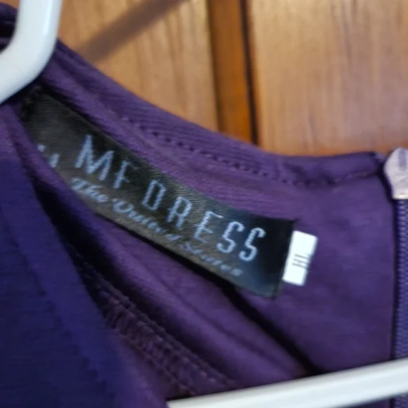 Dress - Picture 3 of 3